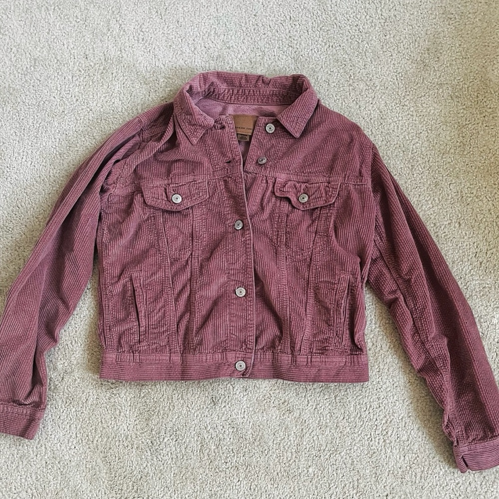 american eagle dusty pink corduroy button up crop jacket